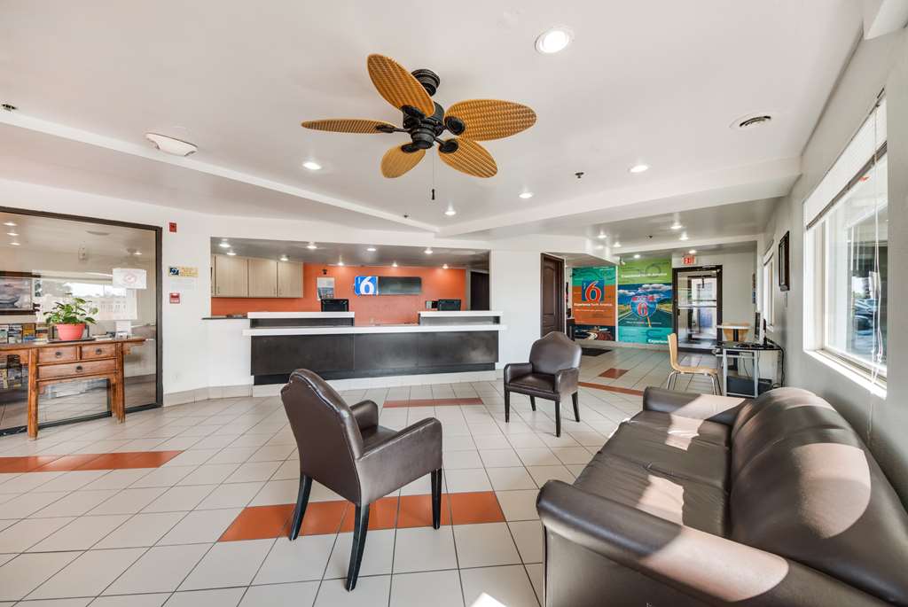 Motel 6 Brownsville TX North - photo 24