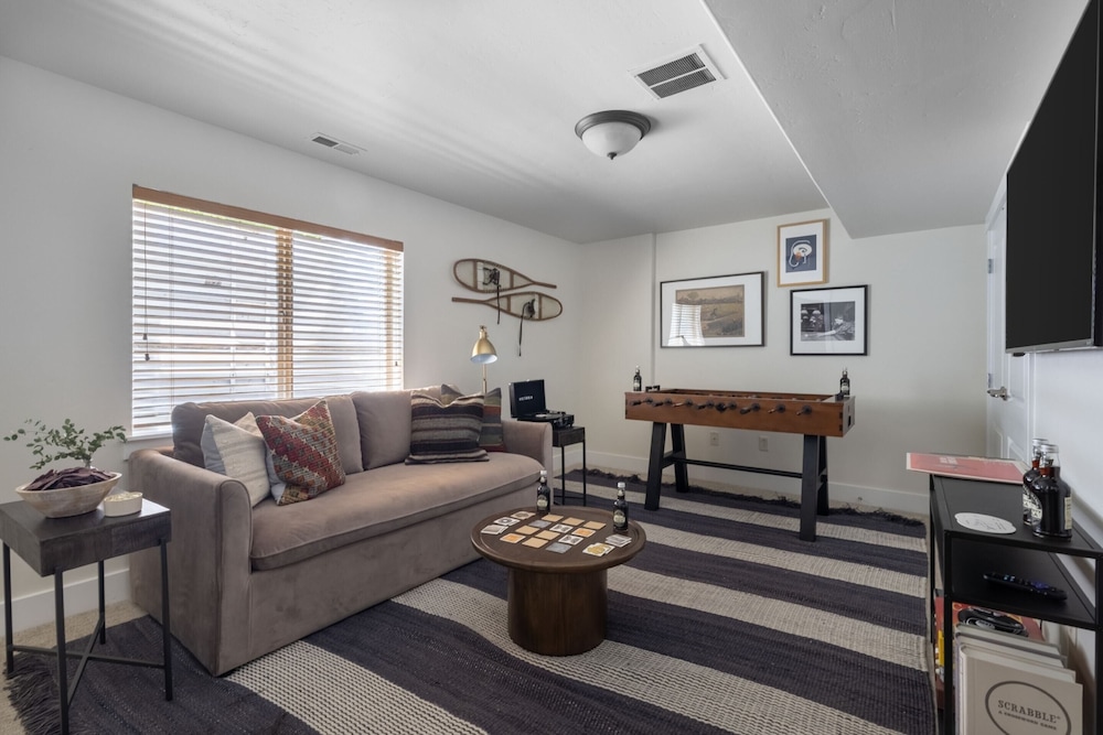 Douglas by Avantstay Charming Townhouse Mins From Deer Valley Resort - photo 10
