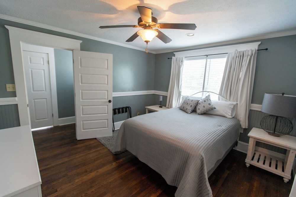 Howard's Creek Inn - photo 23