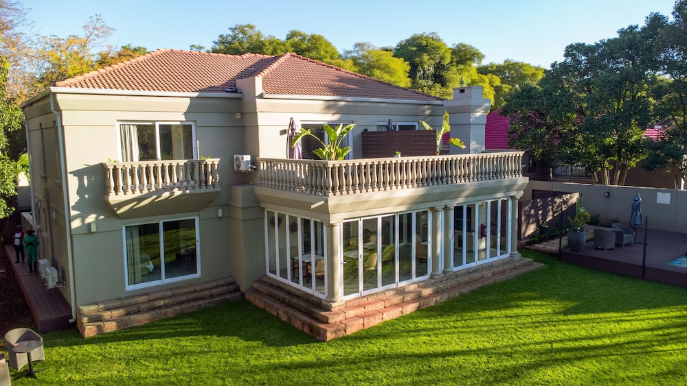 1945 On Kloof Guesthouse — 5-Star Luxury Hotel in Johannesburg, South Africa