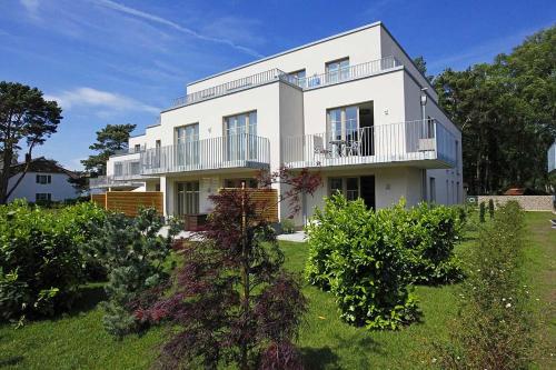 Bickbeeren Fewo Bickbeeren Barbara Whg. 1 — 4-Star Luxury Hotel in Ostseebad Dierhagen, Germany