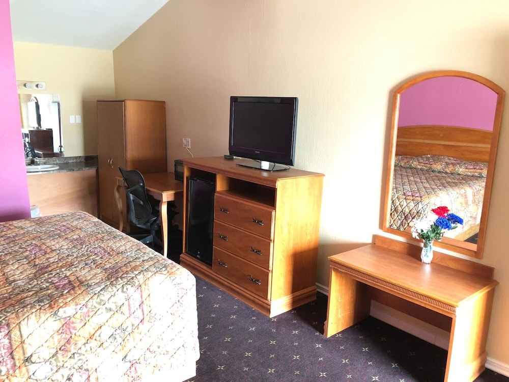 Frontier Motel - photo 15