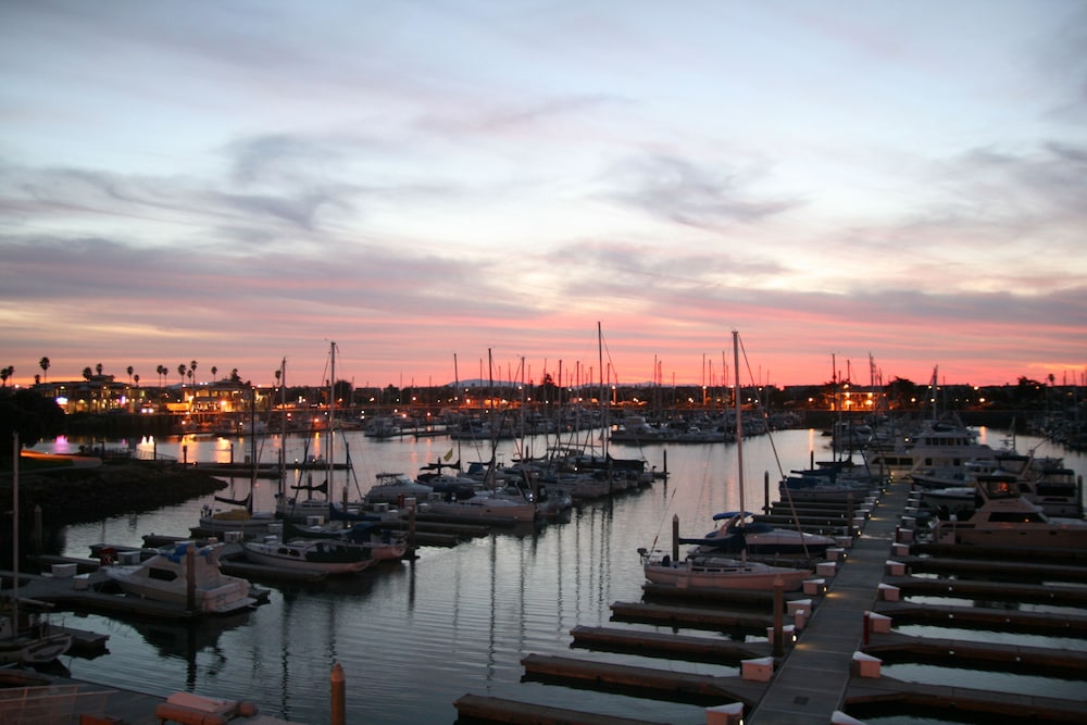 Hampton Inn Channel Islands Harbor Oxnard - photo 44