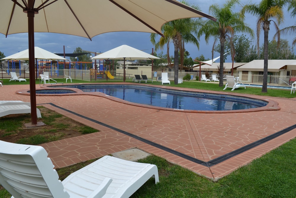 Sun Country Lifestyle Park — hotel in Mulwala