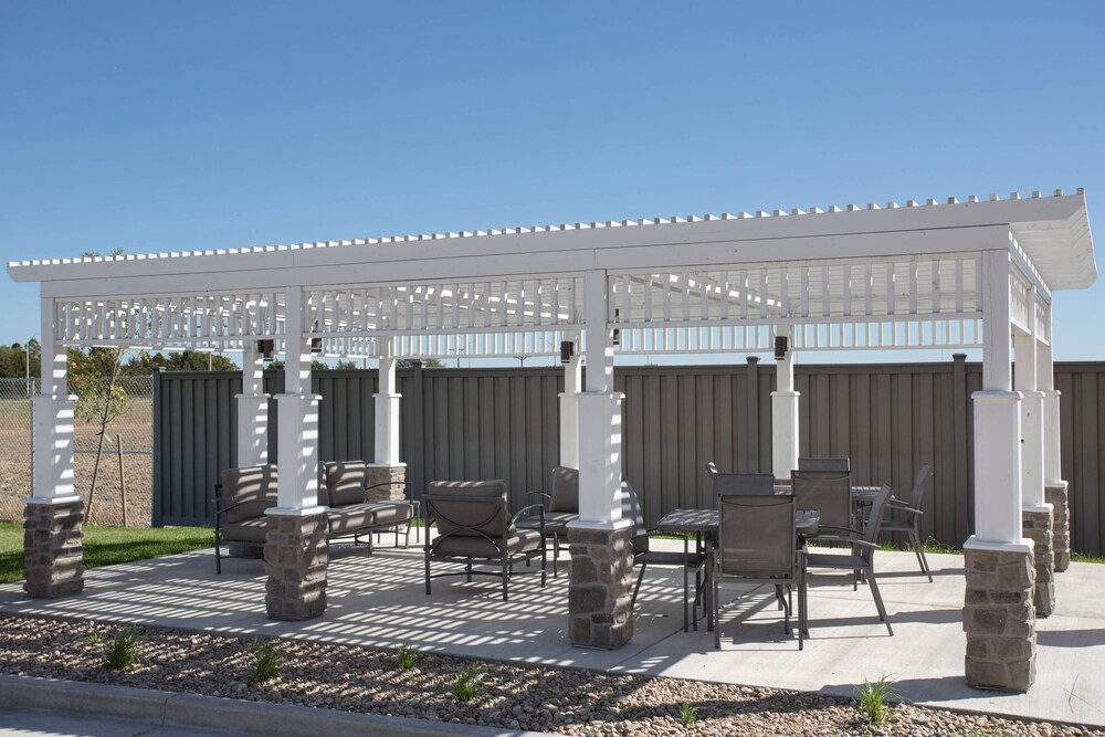 Fairfield Inn & Suites by Marriott Burlington - photo 31