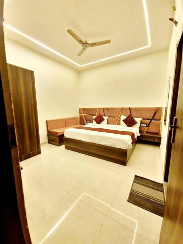 Siddhi inn in Ganganagar, India