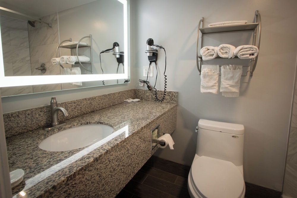 Envi Boutique Hotel Henderson Evansville South - photo 83