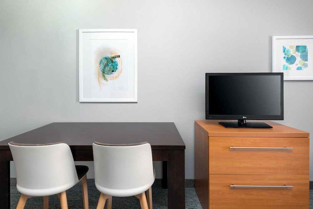 TownePlace Suites Buffalo Airport - photo 24