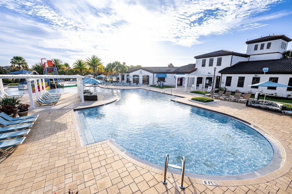 Spacious 8BR Villa w Pool & Resort Amenities - photo 19