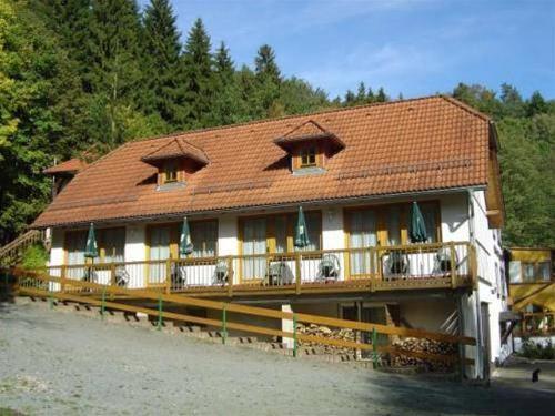 Waldhotel Pfarrmühle — hotel in Eisenberg