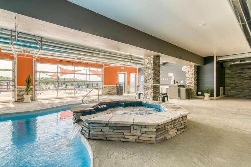 Boone Docks Lodge — 4-Star Luxury Hotel in Branson, United States