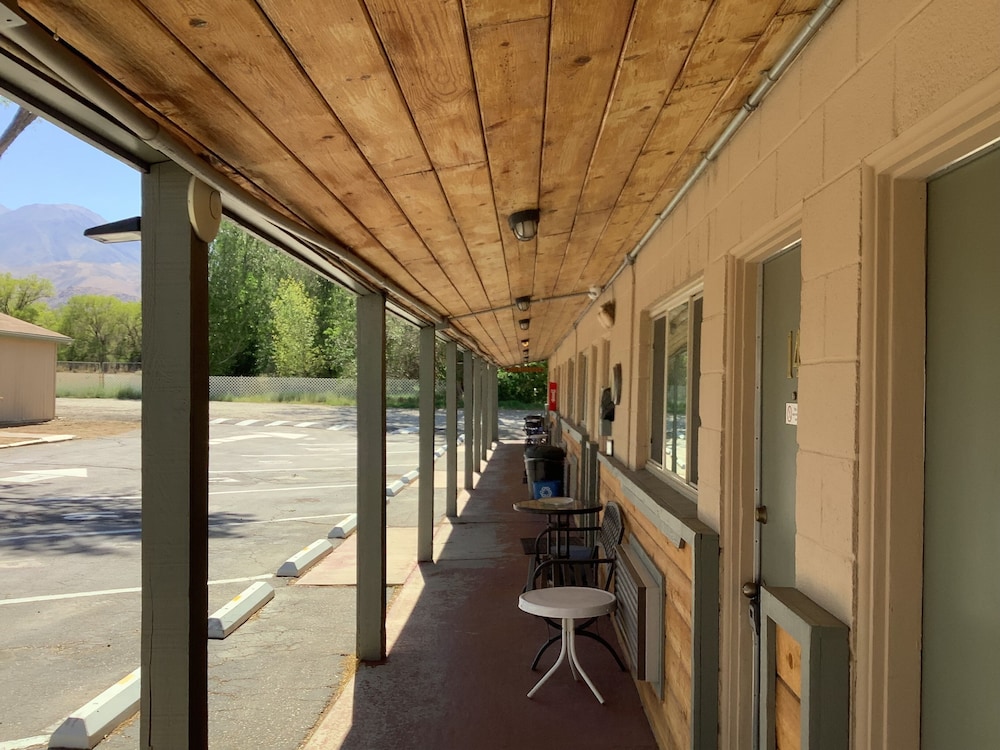 Starlight Motel - photo 22