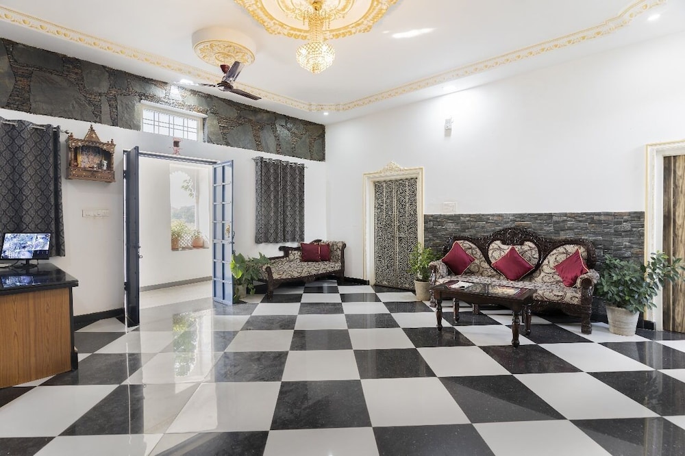 Emperor Palace Udaipur - last minute hotel in Udaipur