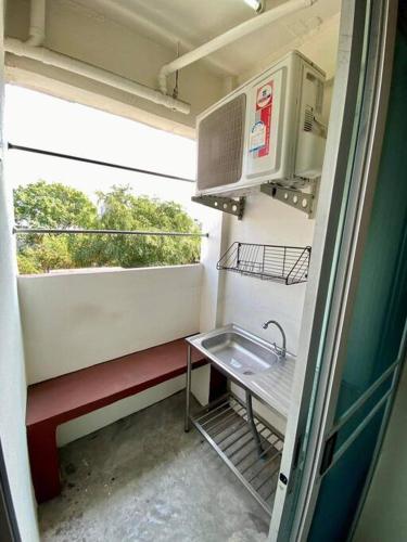 Ratanawong Place 815