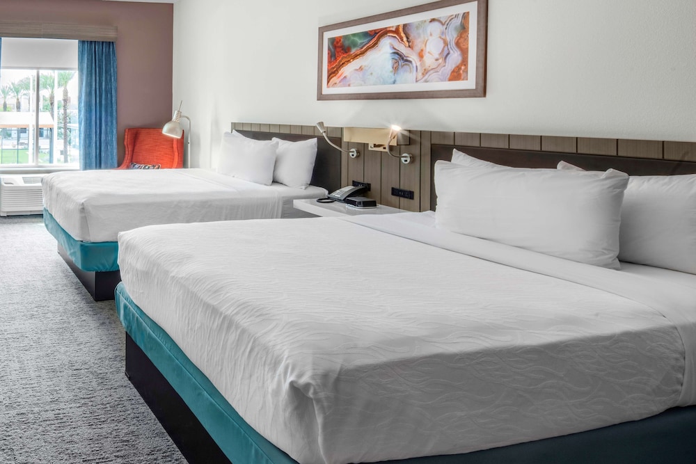 Hilton Garden Inn Chandler Downtown - photo 11