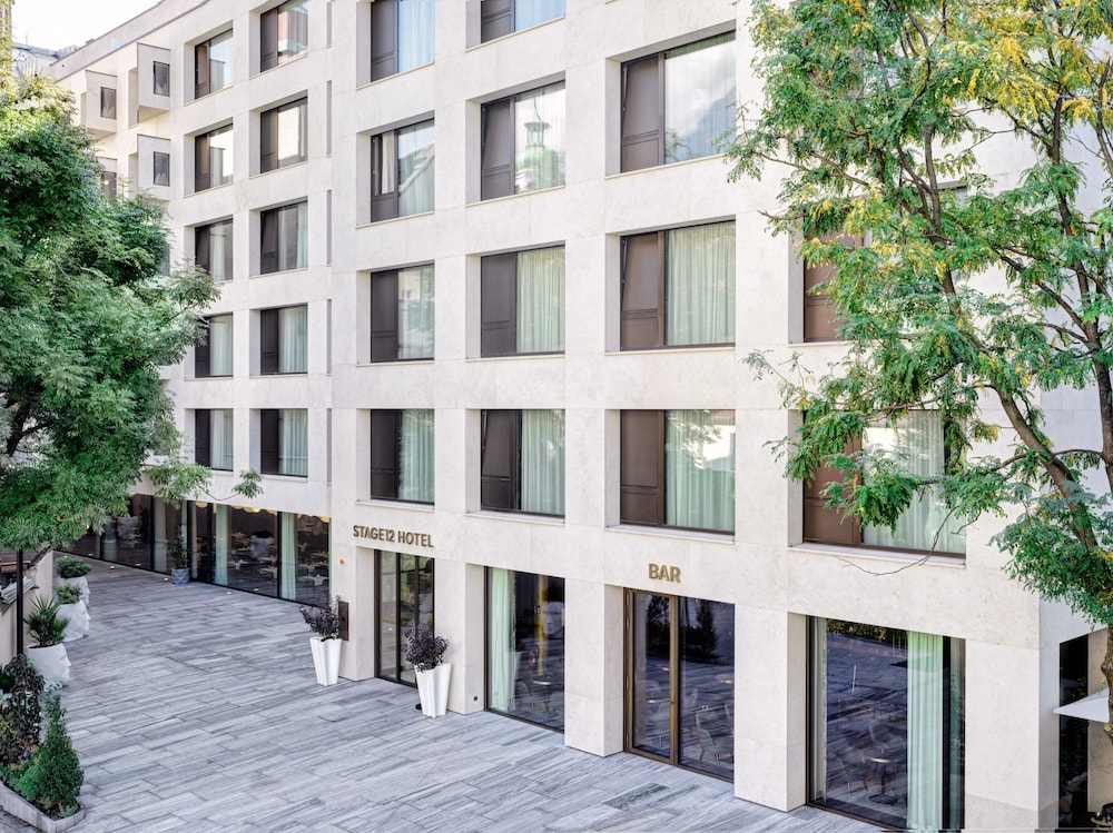 Stage 12 Hotel by Penz