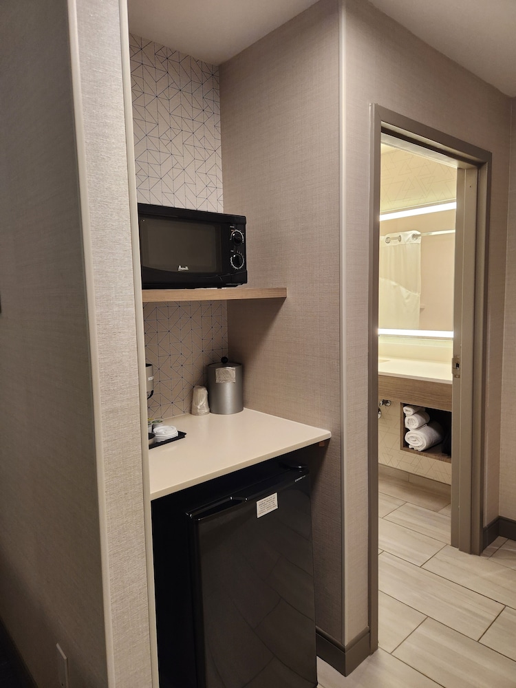 Holiday Inn Express Hotel & Suites Crawfordsville by IHG - photo 14