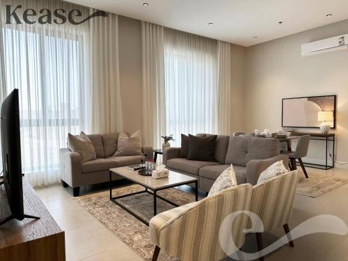 Kease Narjis 13 10 Royal Touch Az45 — 4-Star Luxury Hotel in Riyadh, Saudi Arabia