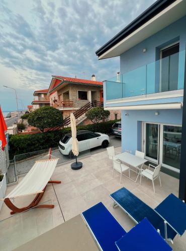Casa al mare per grandi gruppi — 4-Star Luxury Hotel in Marina Di Montemarciano, Italy