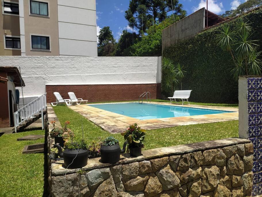 Espaço com piscina em Teresópolis. — 4-Star Luxury Hotel in Teresopolis, Brasil