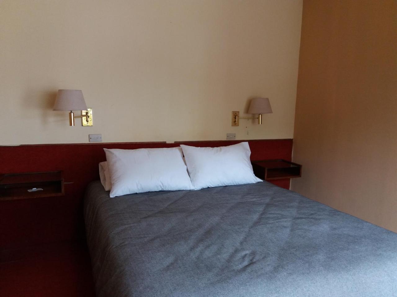 American Hotel — Unknown City — photo 5
