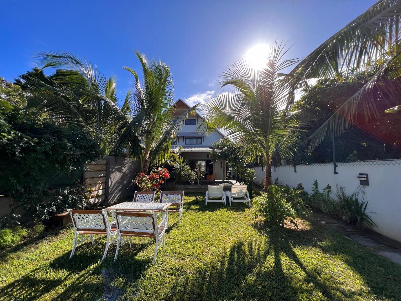 Tropical 3 bedrooms Coastal Residence Creolia — 4-Star Luxury Hotel in Grand Baie, Mauritius