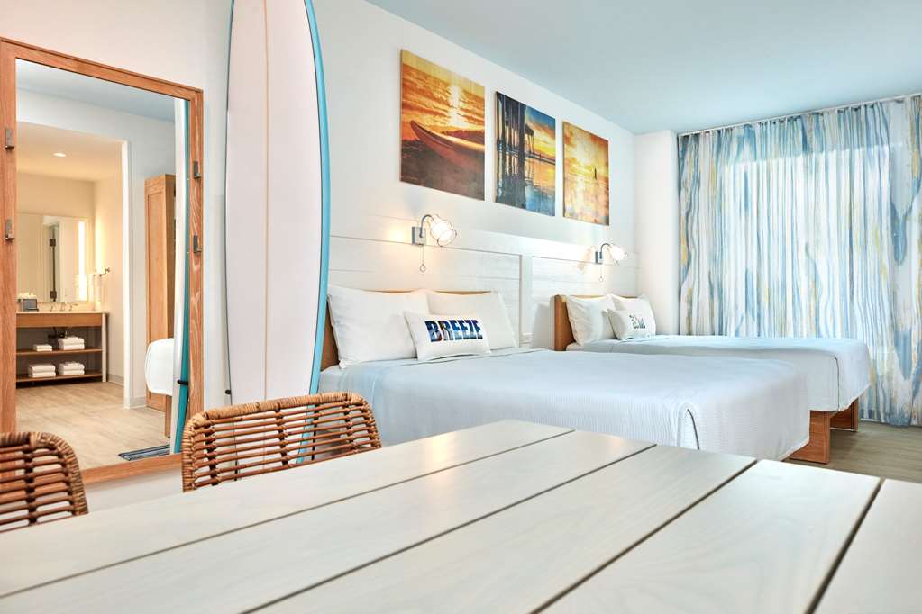 Universal's Endless Summer Resort Dockside Inn and Suites - photo 23