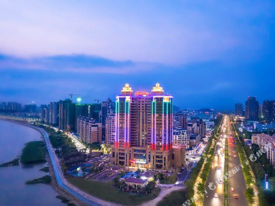 Hampton by Hilton Doumen Zhuhai in Zhuhai, People's Republic of China