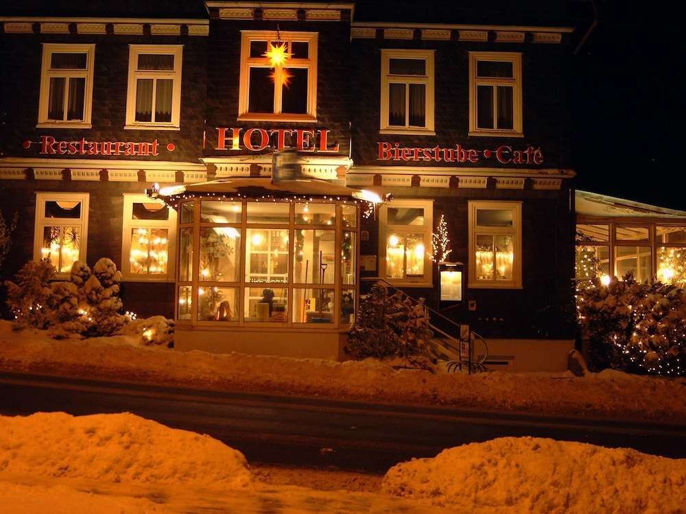 Hotel Burghof - carbon neutral hotel in Oberweissbach