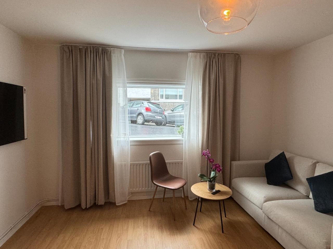 Central Pearl Apartment