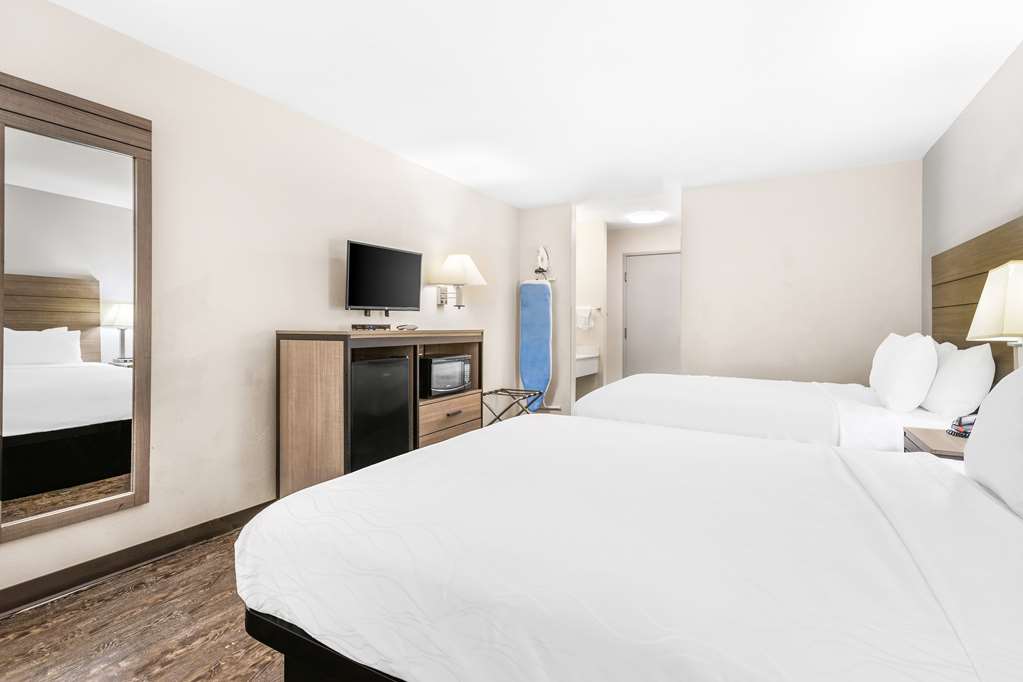 SureStay Hotel by Best Western Albuquerque Midtown - photo 18