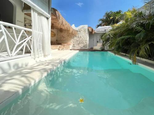 Mediterranean 2BR Tropical Villa Near Pererenan Beach Canggu — 4-Star Luxury Hotel in Canggu, Indonesia