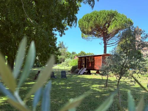 La Roulotte de l'Hermitage - last minute hotel in Unknown City
