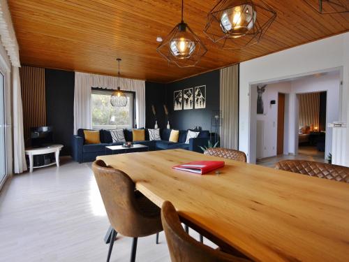 Quartier12 Ski in & Bike out Fewo BERG — 4-Star Luxury Hotel in Willingen, Germany