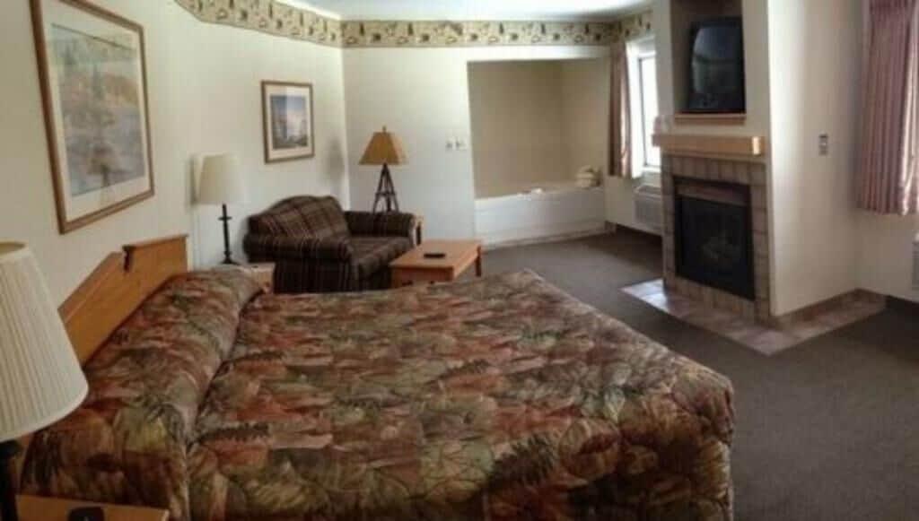 Oveson Pelican Lake Resort and Inn - photo 10