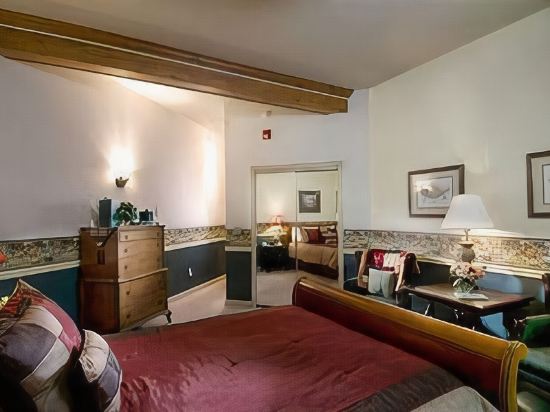 Eight Gables Inn - photo 14