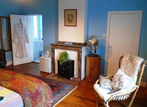 Les Heures Claires in Cahuzac-Sur-Vere, France