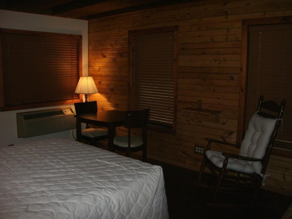 Cool Springs Inn - photo 19