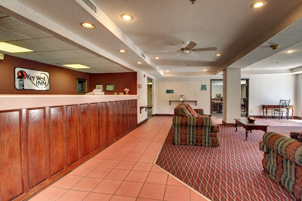 Key West Inn Baxley - photo 3