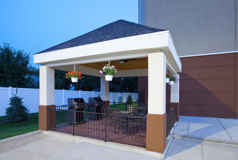 Candlewood Suites Dickinson ND by IHG - photo 21