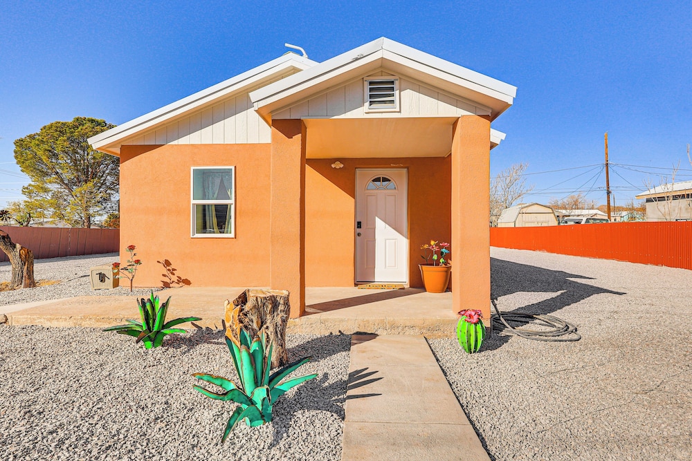 3 Mi to Elephant Butte Lake: Cozy Retreat in Truth Or Consequences, United States