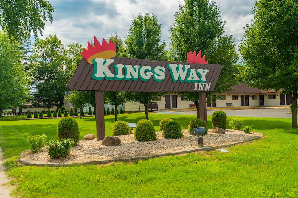 Kingsway Inn - photo 64