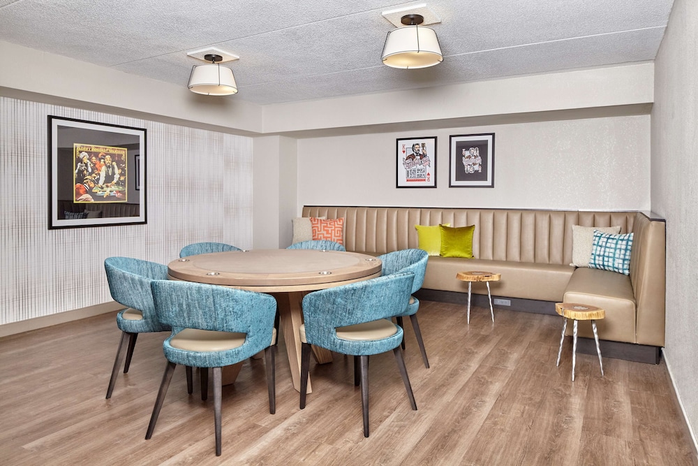 DoubleTree Suites by Hilton Nashville Airport - photo 18