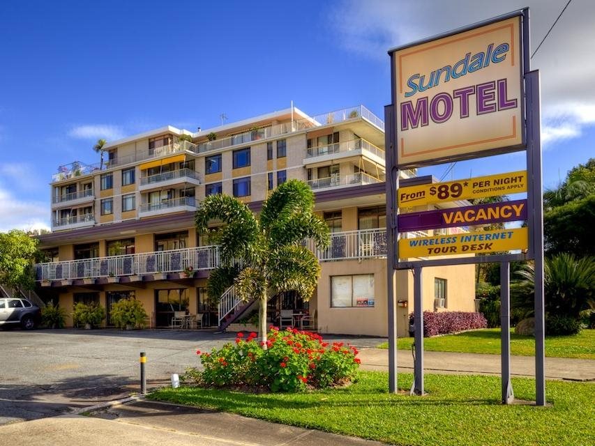 Sundale Motel — Southport
