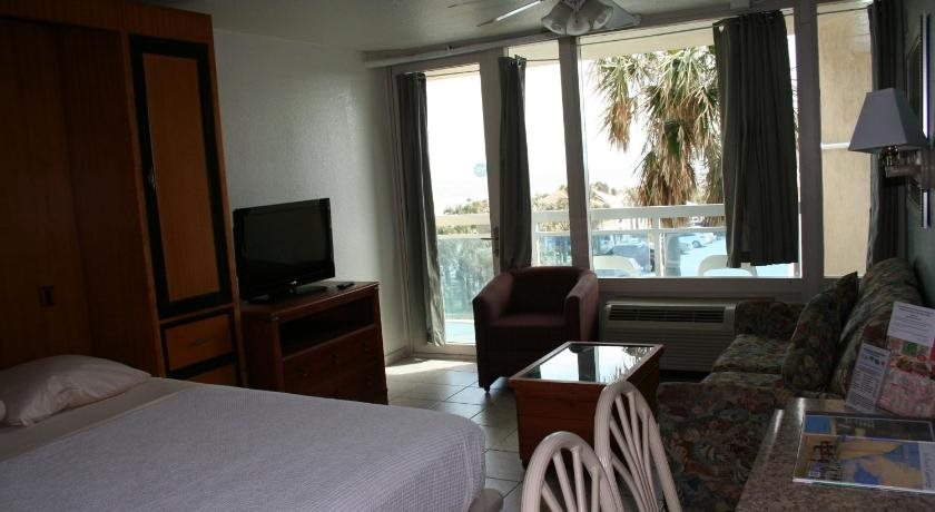 Georgian Inn Beach Club in Daytona Beach, United States