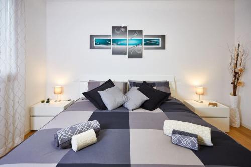 Center Aviano Comfort Suite Free Parking Wifi — 4-Star Luxury Hotel in Aviano, Italy