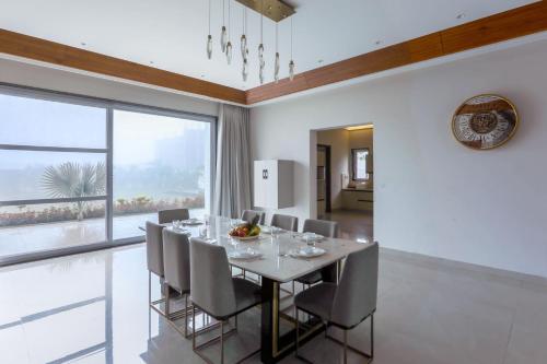 StayVista La Paradise Luxurry 2BR Villa in Amritsar with Private Pool & Lawn