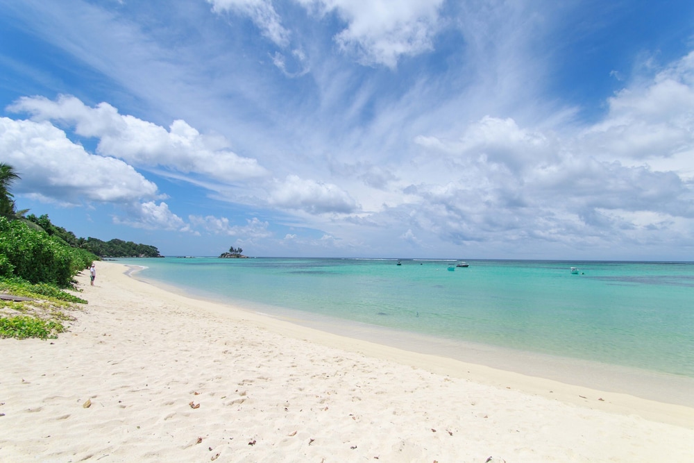 Coco Blanche — 4-Star Luxury Hotel in Anse Royale, Seychelles