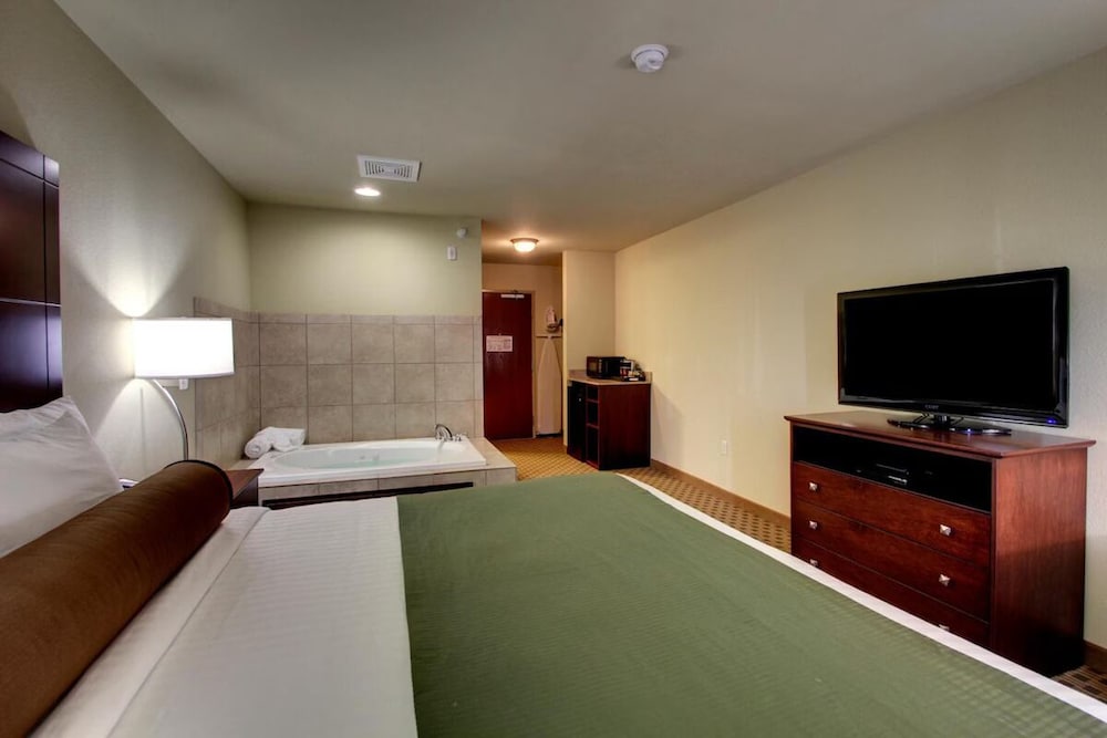 Cobblestone Inn & Suites - carbon neutral hotel in Killdeer