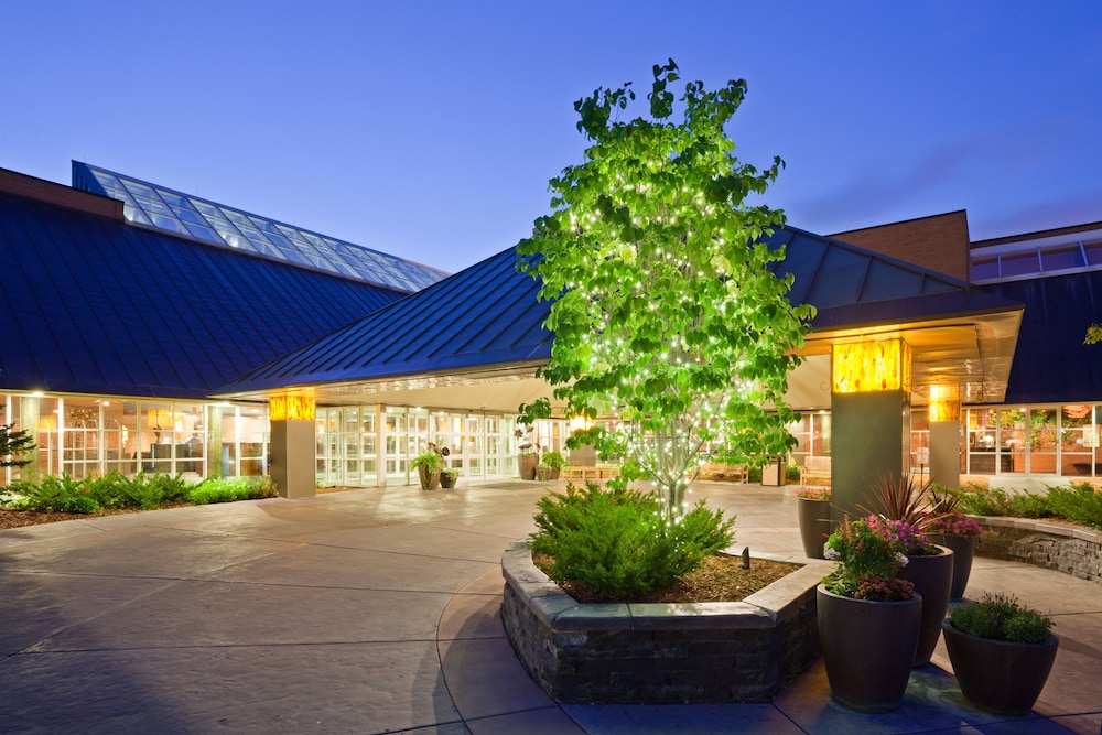 Crowne Plaza Minneapolis West by IHG - photo 87